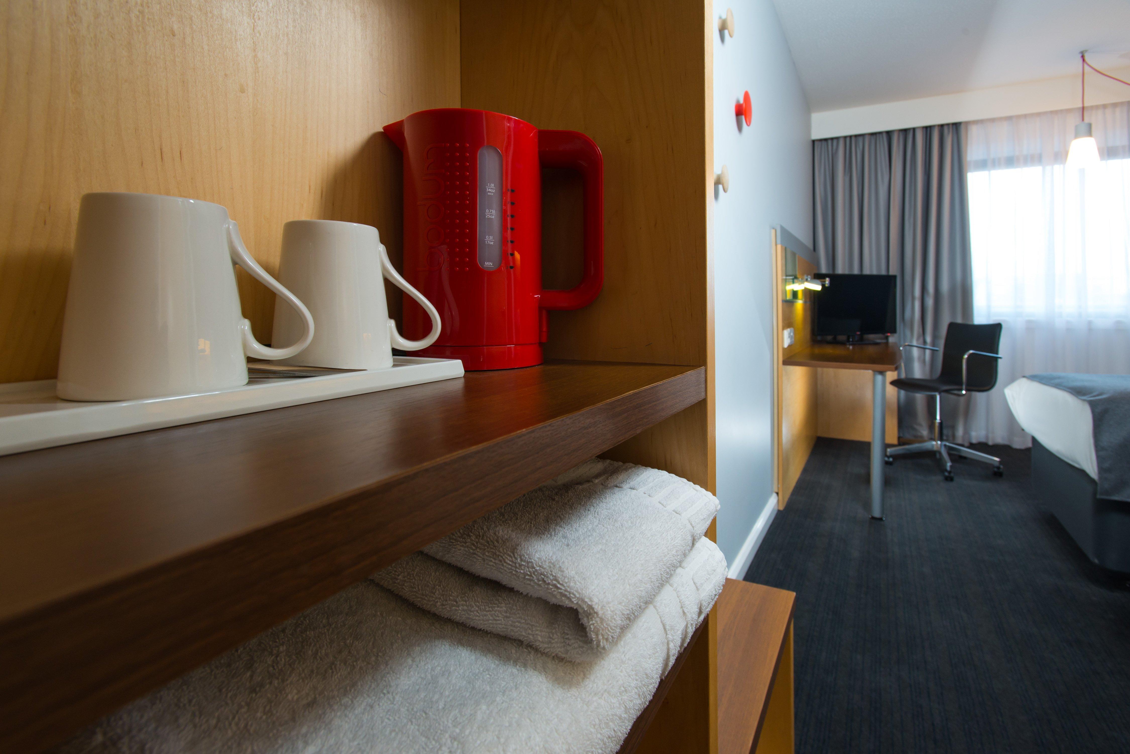 Holiday Inn Express Bedford By Ihg Экстерьер фото